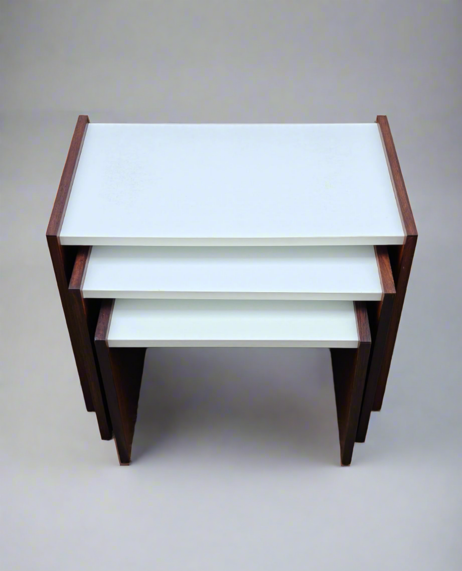 Pastoe Japanse Serie nesttafels – Cees Braakman – gerestaureerd (set van 3)