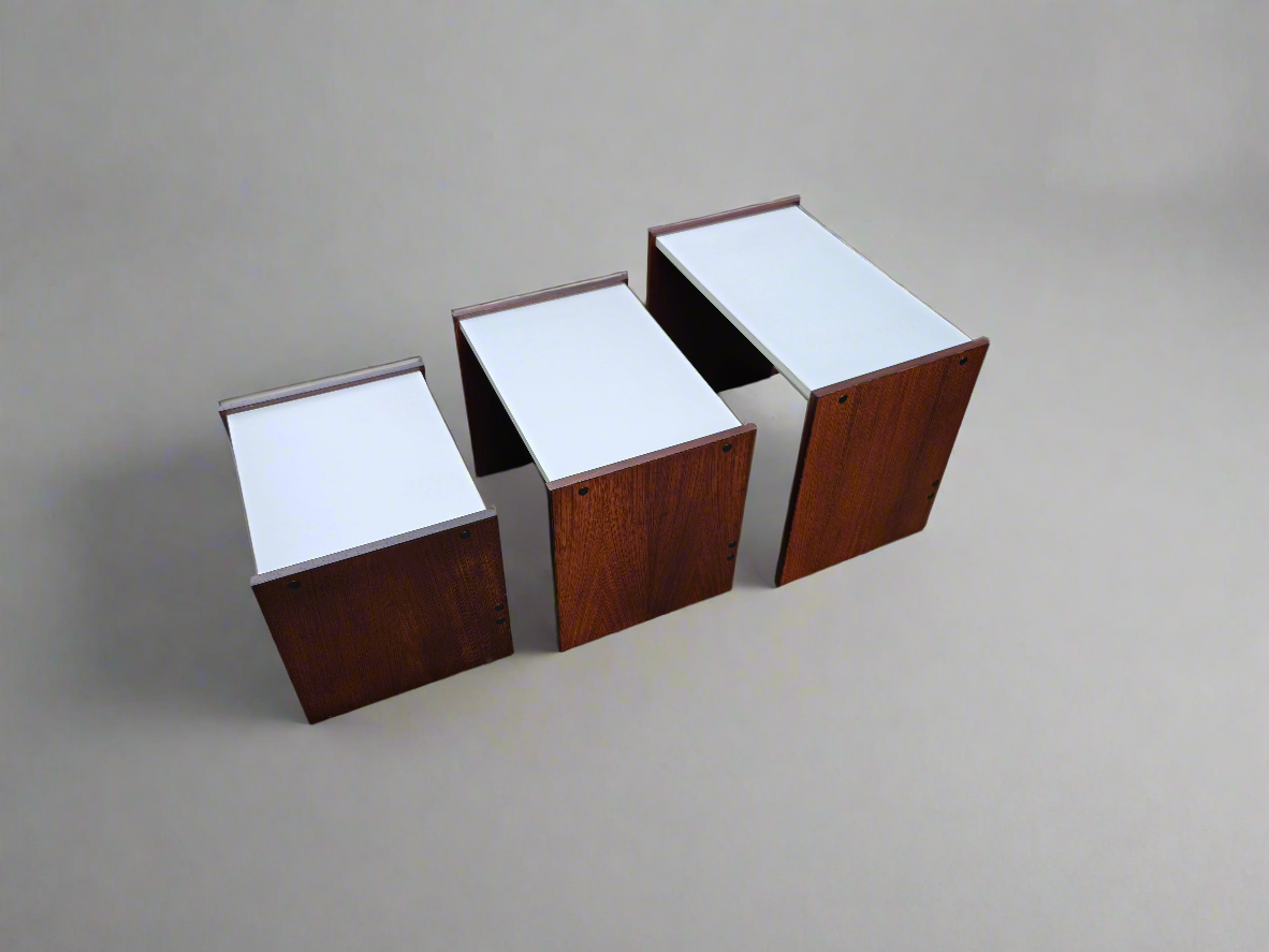 Pastoe Japanse Serie nesttafels – Cees Braakman – gerestaureerd (set van 3)