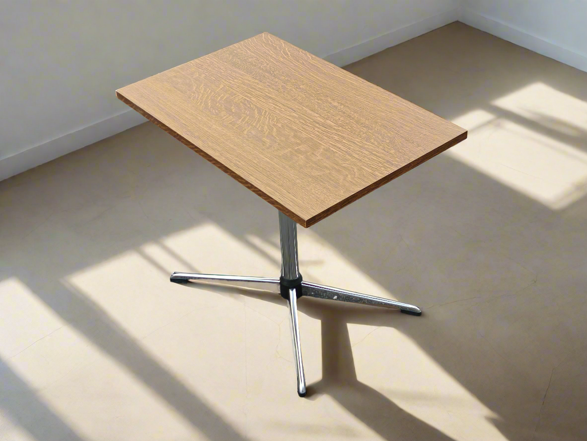 Mid-Century Bijzettafel met Chroom en Houtfineer
