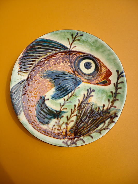 Vintage keramisch wandbord met vis – Puigdemont (ca. 1960)