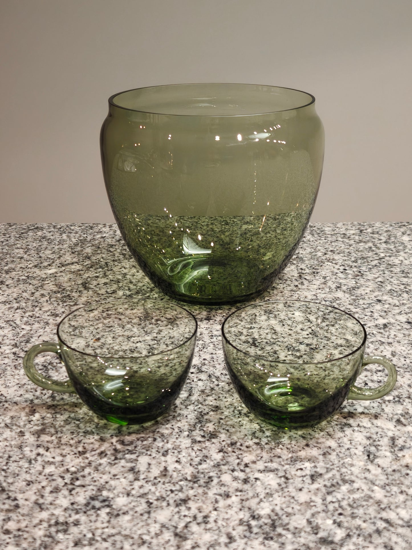 Vintage bowlkom van A.D. Copier voor Leerdam met 2 glazen, ca. 1940.
