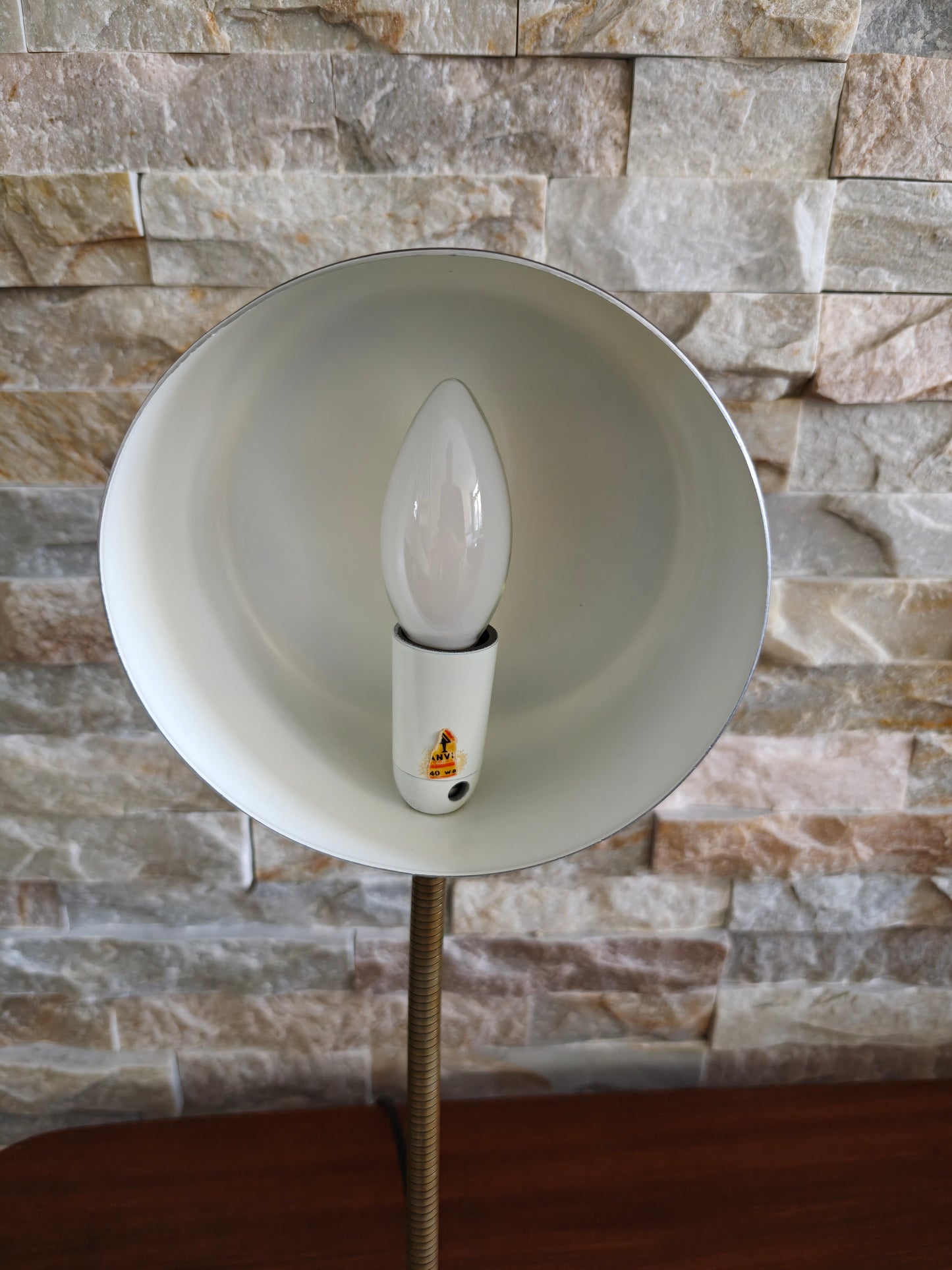 Anvia bureaulamp J.J.M. Hoogervorst – zwart met messing gooseneck (jaren '60)