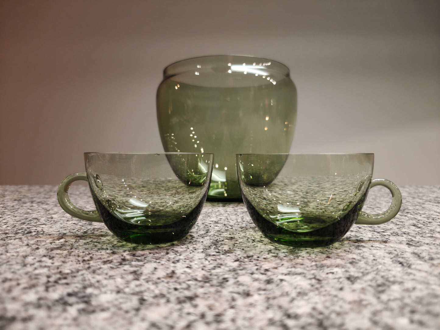 Vintage bowlkom van A.D. Copier voor Leerdam met 2 glazen, ca. 1940.